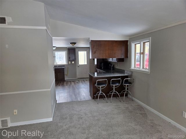 164 Spring Park, Walled Lake, MI 48390