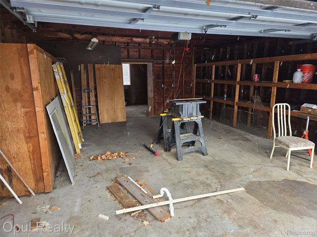 164 Spring Park, Walled Lake, MI 48390