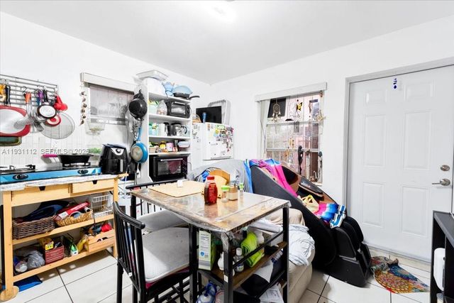 317 W 36th St 2, Hialeah, FL 33012