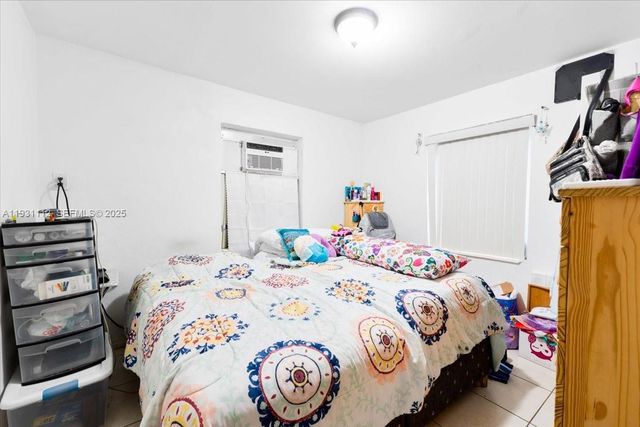 317 W 36th St 2, Hialeah, FL 33012