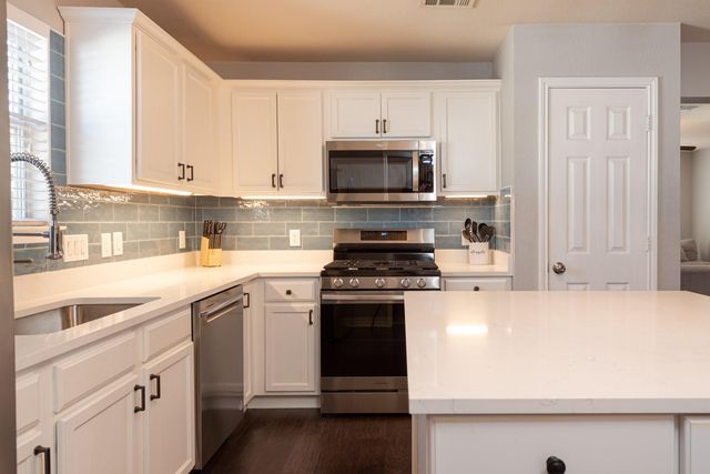 1519 Davis Mountain LOOP, Cedar Park, TX 78613