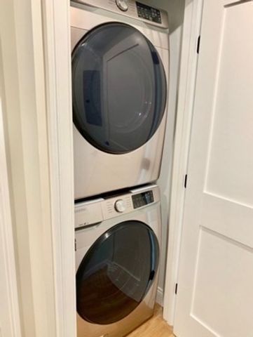 58 Everett 2, Boston, MA 02128