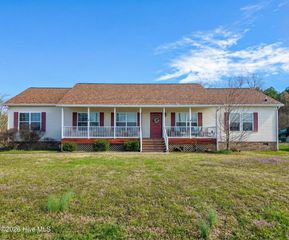 200 Lisa'S Way, Elizabeth City, NC 27909