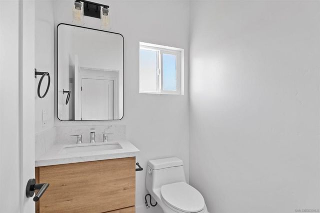 2141 Balboa Ave, San Diego, CA 92109
