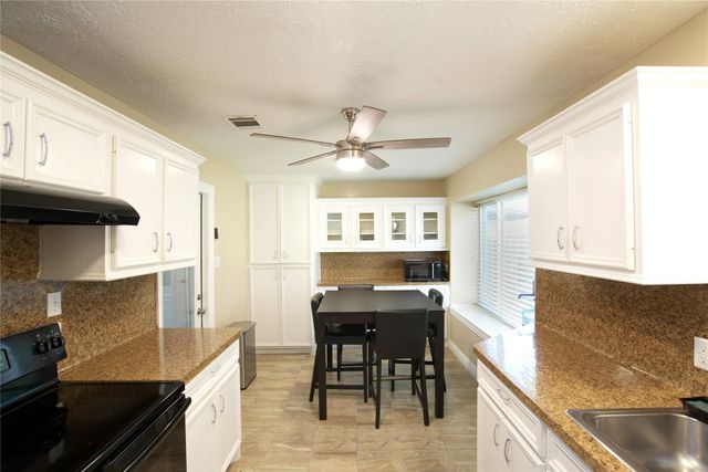 12619 Fern Forest Drive, Houston, TX 77044