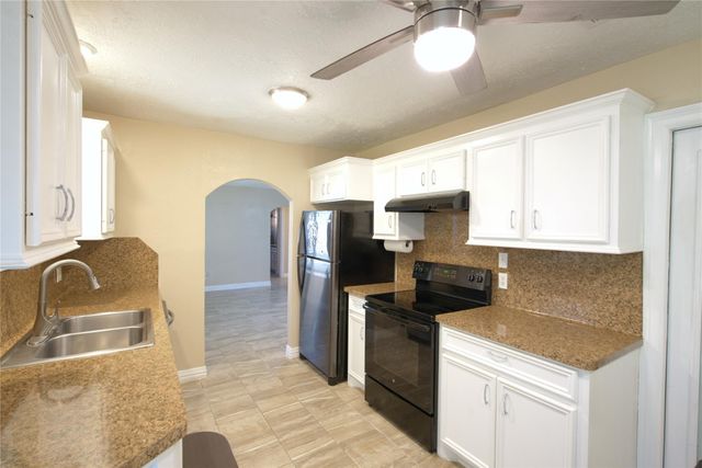 12619 Fern Forest Drive, Houston, TX 77044