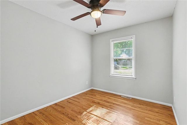 9318 Palmer Avenue, Kansas City, MO 64138