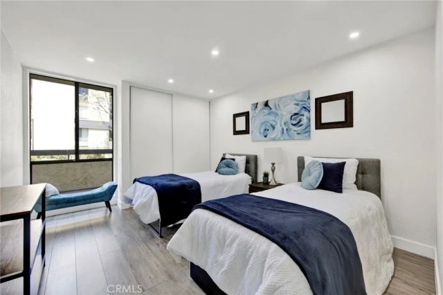 4040 Via Marisol 121, Los Angeles, CA 90042