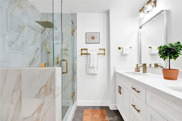 4040 Via Marisol 121, Los Angeles, CA 90042