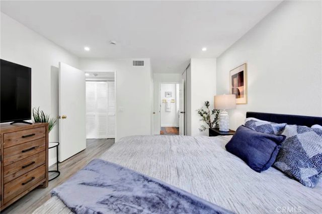 4040 Via Marisol 121, Los Angeles, CA 90042