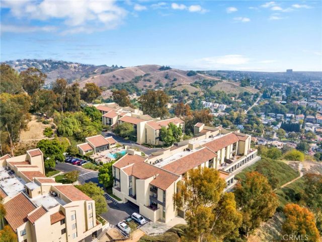 4040 Via Marisol 121, Los Angeles, CA 90042
