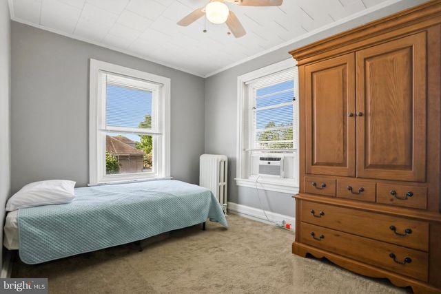 1204 QUEEN ST, Pottstown, PA 19464
