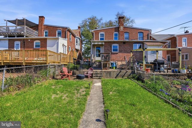 1204 QUEEN ST, Pottstown, PA 19464