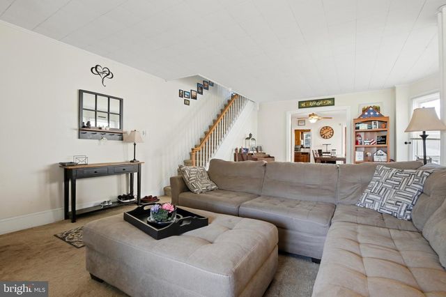 1204 QUEEN ST, Pottstown, PA 19464