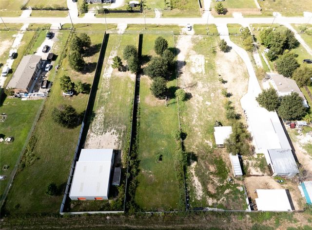 2012 County Road 3545, Cleveland, TX 77327
