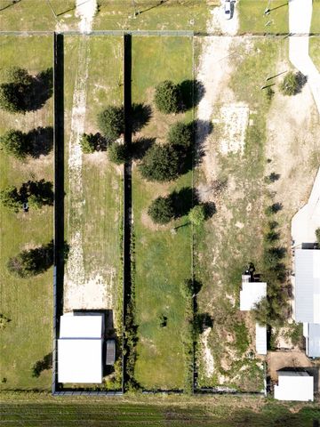 2012 County Road 3545, Cleveland, TX 77327