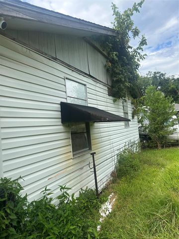 8018 Miley St, Houston, TX 77028