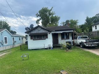 8018 Miley St, Houston, TX 77028