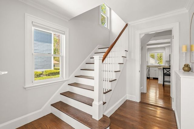 39 Park St, Milton, MA 02186