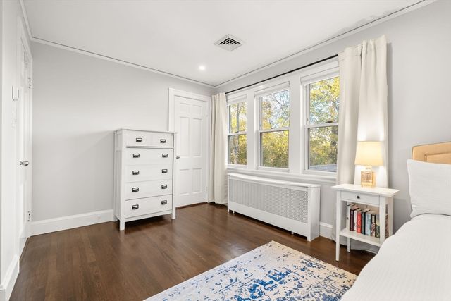 39 Park St, Milton, MA 02186