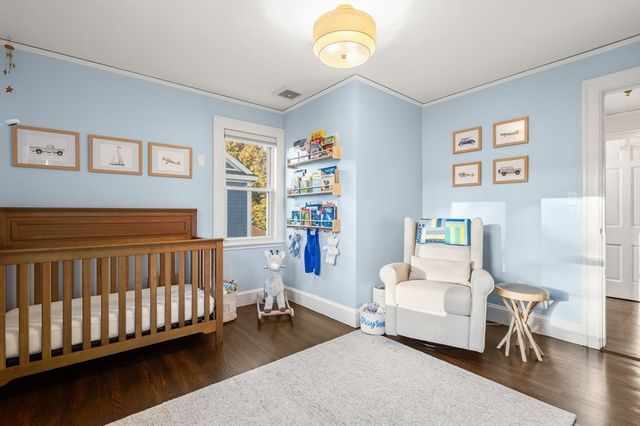 39 Park St, Milton, MA 02186