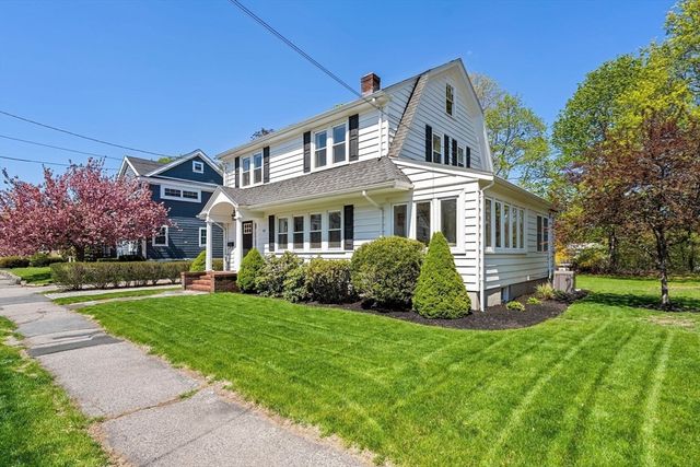 39 Park St, Milton, MA 02186