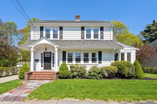 39 Park St, Milton, MA 02186