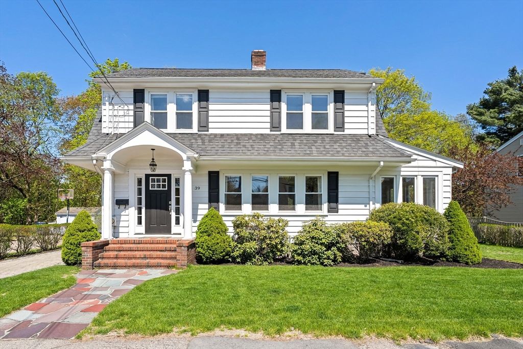 39 Park St, Milton, MA 02186