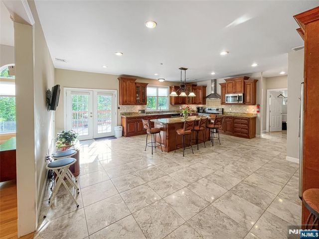 445 Nevada Street, Paramus, NJ 07652