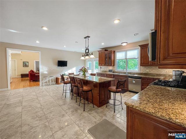 445 Nevada Street, Paramus, NJ 07652