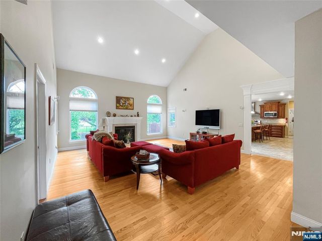 445 Nevada Street, Paramus, NJ 07652