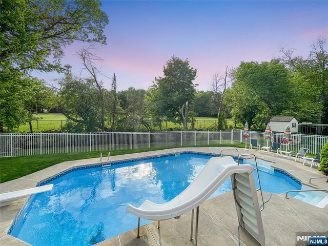 445 Nevada Street, Paramus, NJ 07652