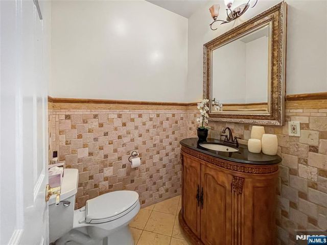 445 Nevada Street, Paramus, NJ 07652