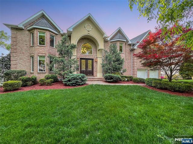 445 Nevada Street, Paramus, NJ 07652