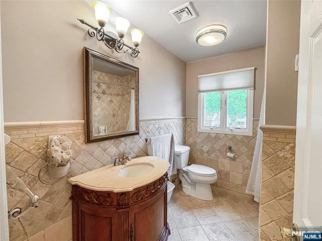 445 Nevada Street, Paramus, NJ 07652