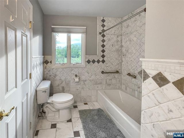 445 Nevada Street, Paramus, NJ 07652