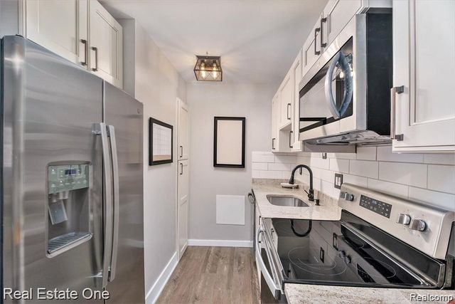 803 Plate Street 104, Rochester, MI 48307