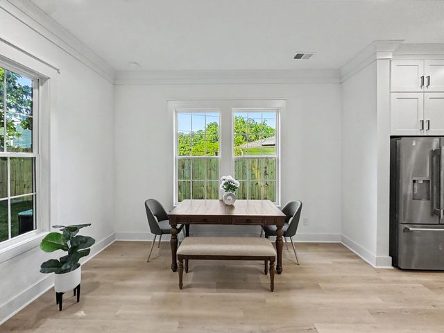 196 Challedon Drive, Summerville, SC 29485