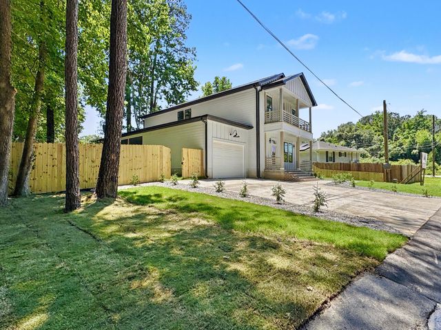 196 Challedon Drive, Summerville, SC 29485