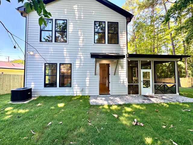 196 Challedon Drive, Summerville, SC 29485