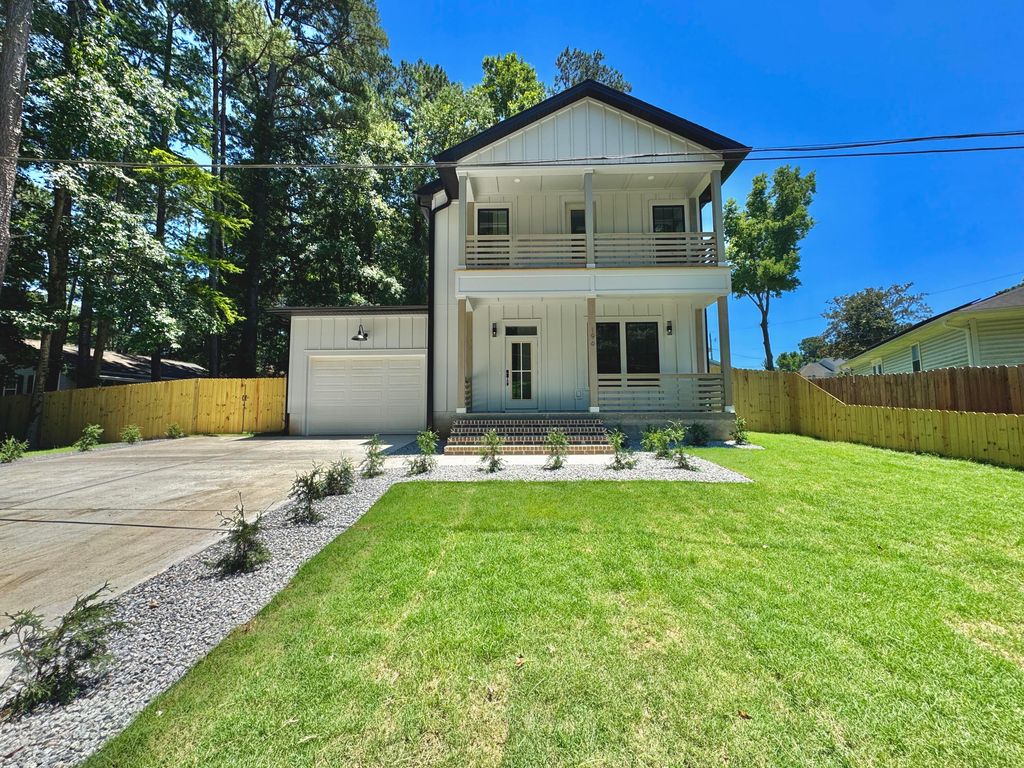 196 Challedon Drive, Summerville, SC 29485