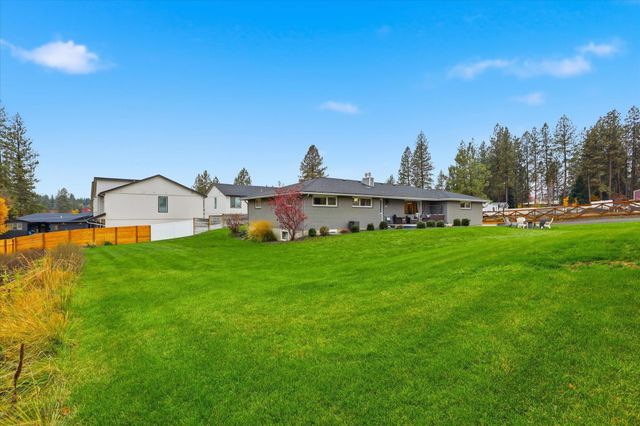 1007 E Farwell Rd, Spokane, WA 99208