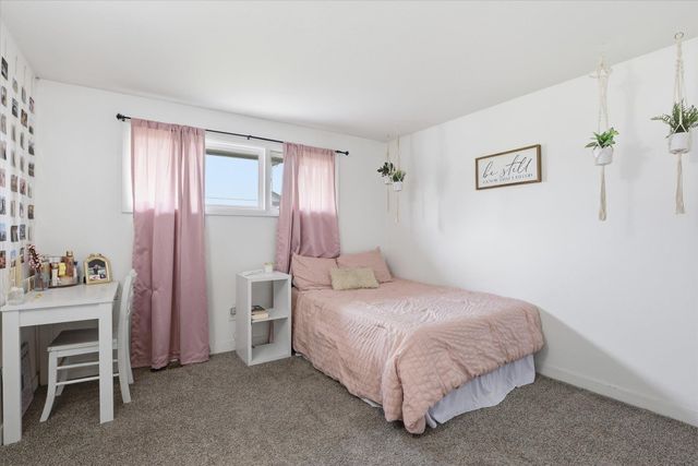 1007 E Farwell Rd, Spokane, WA 99208