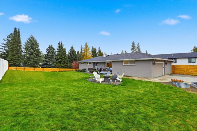 1007 E Farwell Rd, Spokane, WA 99208