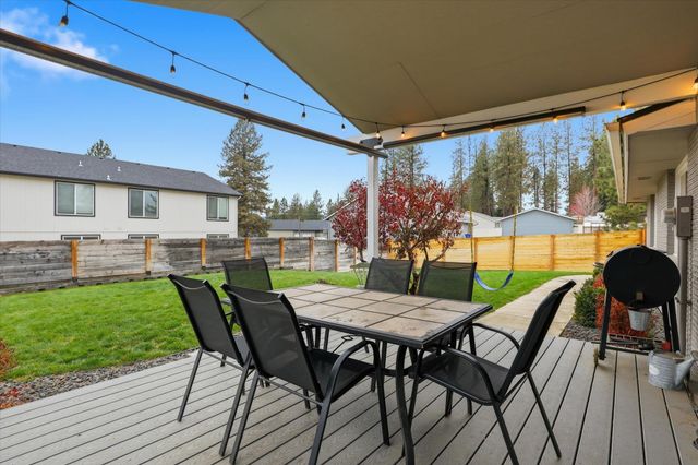 1007 E Farwell Rd, Spokane, WA 99208