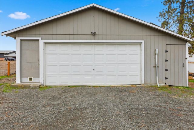 1007 E Farwell Rd, Spokane, WA 99208