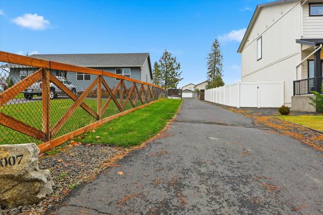 1007 E Farwell Rd, Spokane, WA 99208