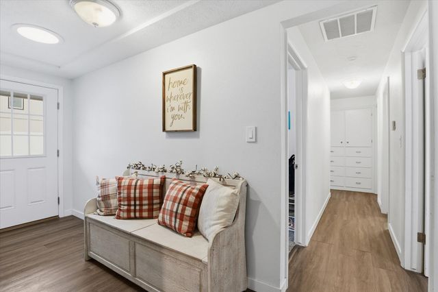 1007 E Farwell Rd, Spokane, WA 99208