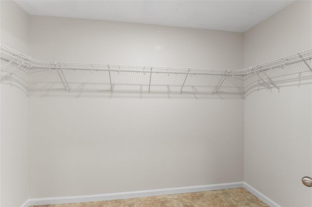 1104 Cliffview DR, Spicewood, TX 78669