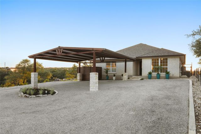 1104 Cliffview DR, Spicewood, TX 78669